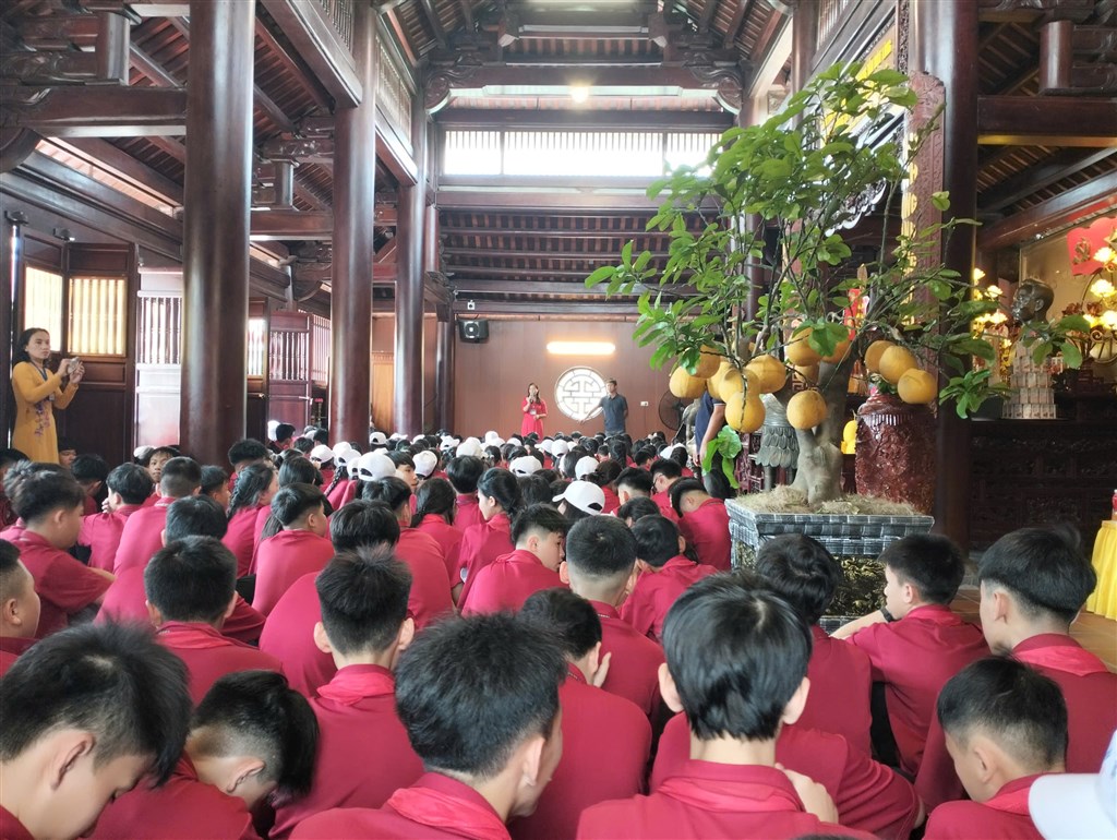 Anh-tin-bai